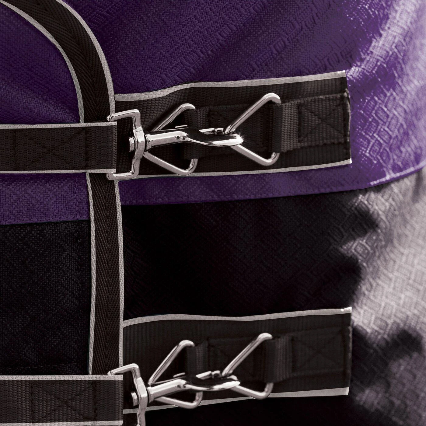 Weatherbeeta Comfitec Lite Plus Dynamic DetachANeck Turnout Rug (Purple/Black) - Image 3